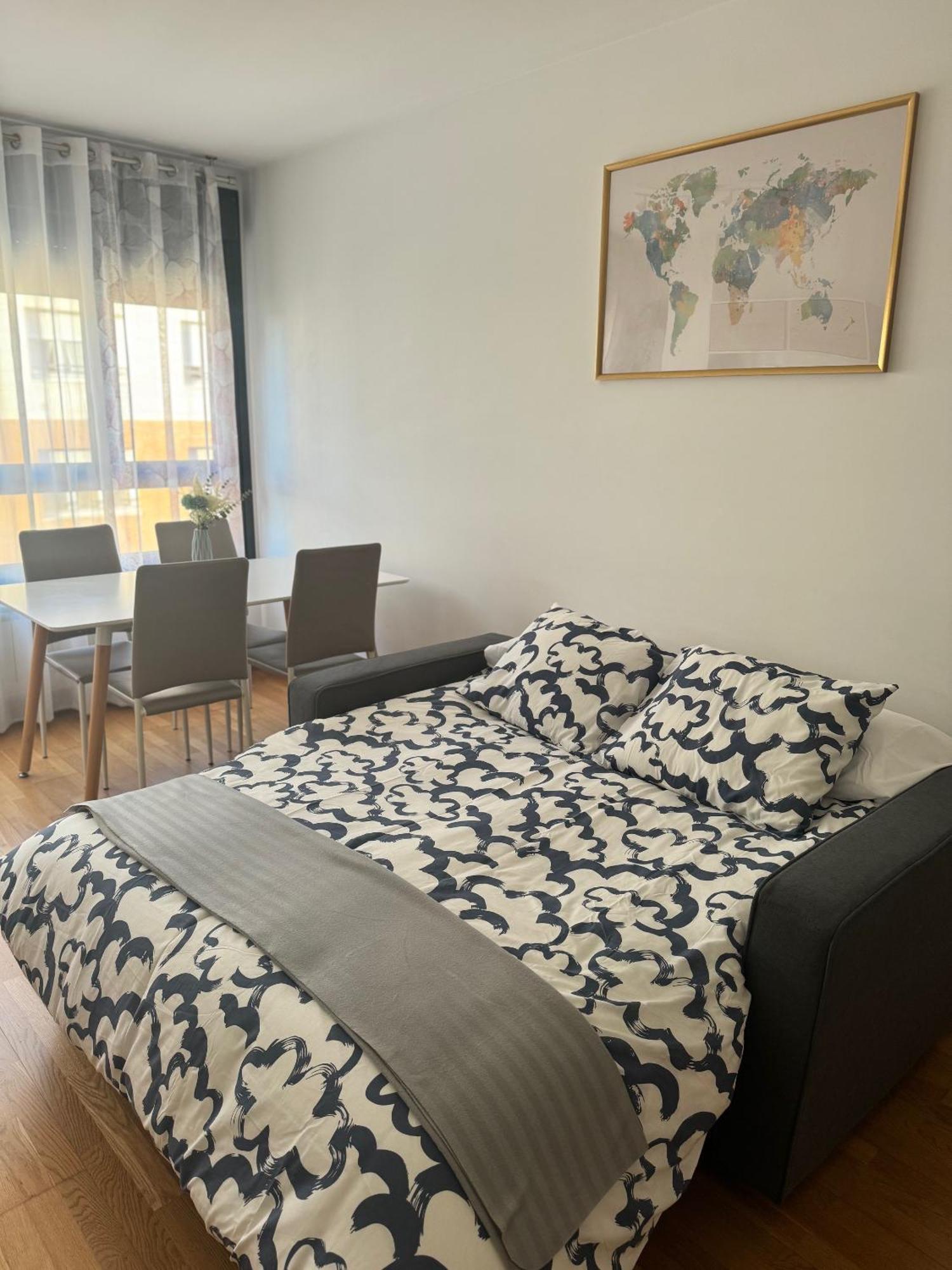 Apartamento En Gijon Con Garaje Y Wifi Luaran gambar